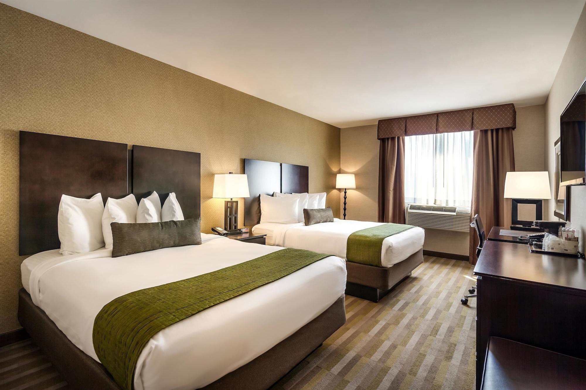 Best Western Plus Plaza Hotel New York City Exterior photo