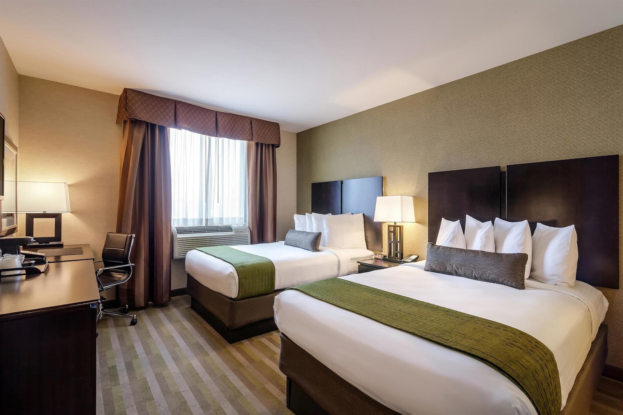 Best Western Plus Plaza Hotel New York City Exterior photo