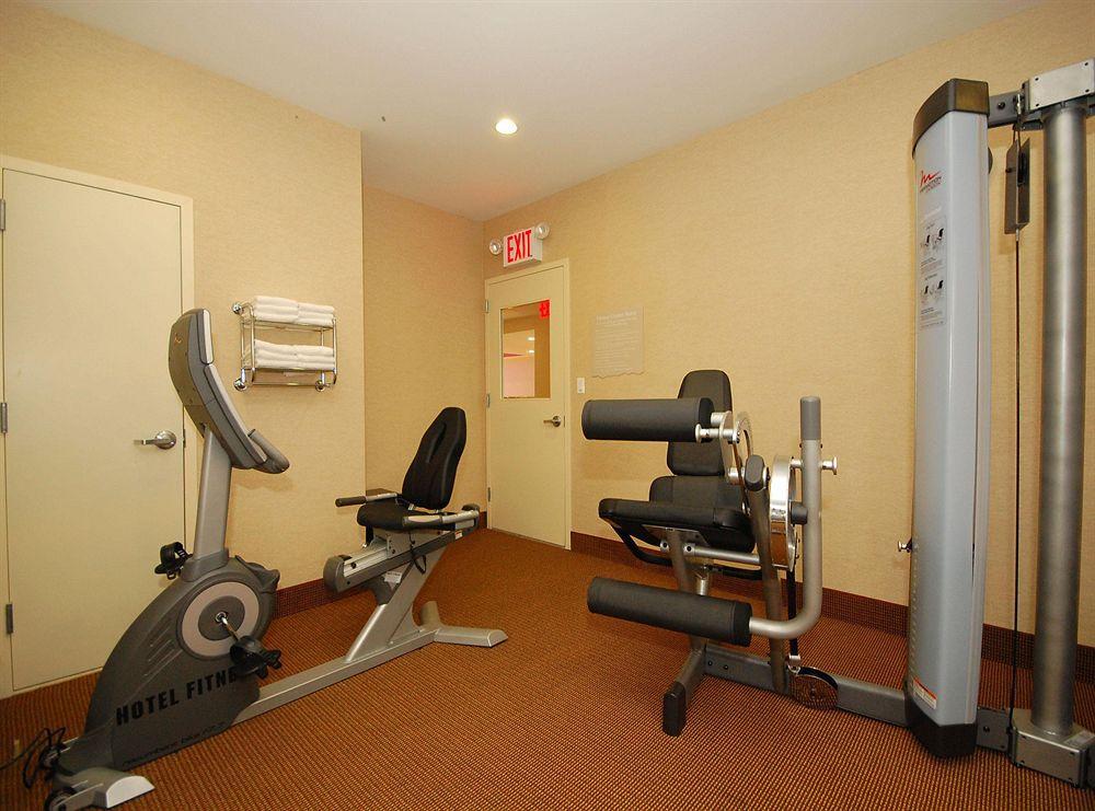 Best Western Plus Plaza Hotel New York City Facilities photo
