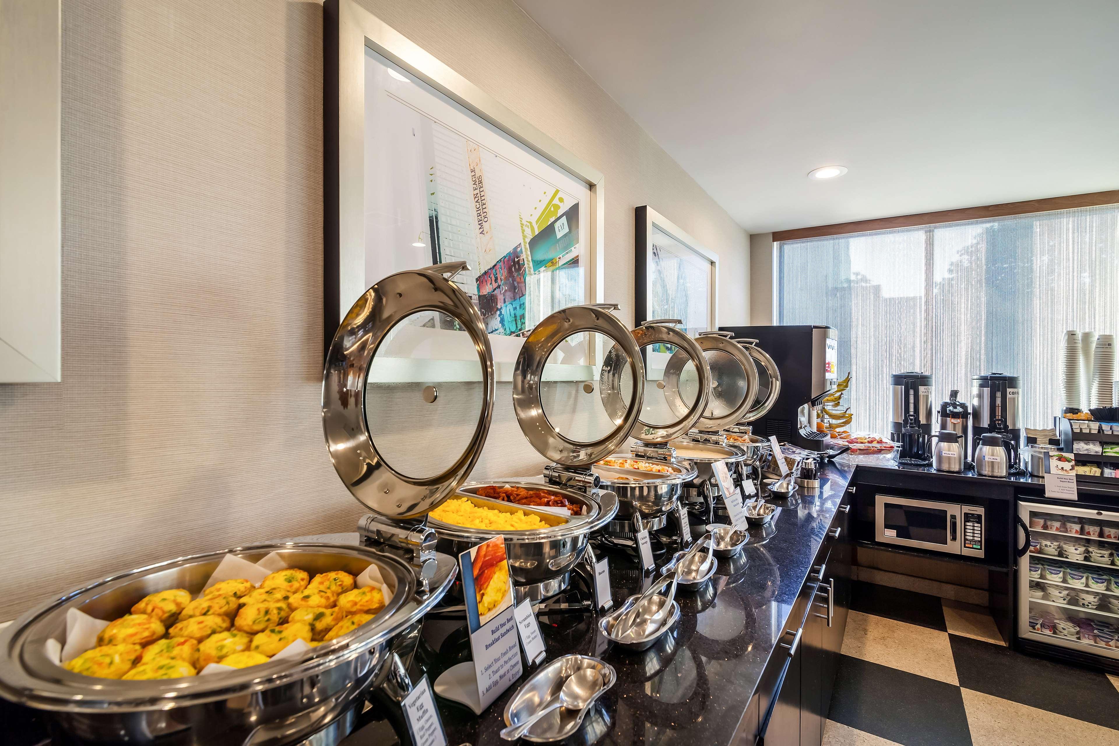 Best Western Plus Plaza Hotel New York City Exterior photo