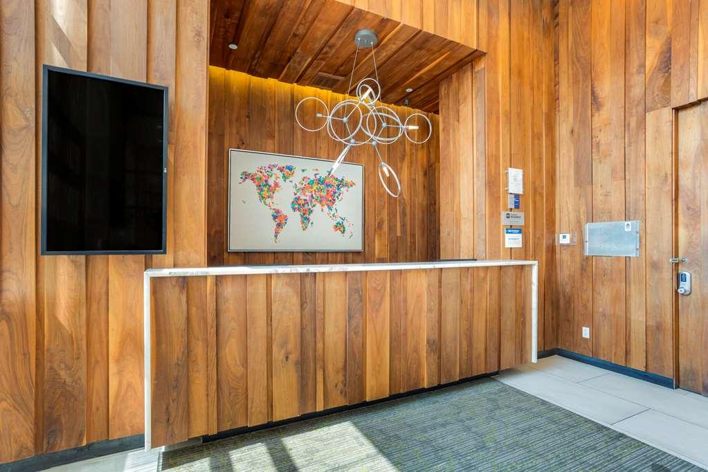 Best Western Plus Plaza Hotel New York City Interior photo