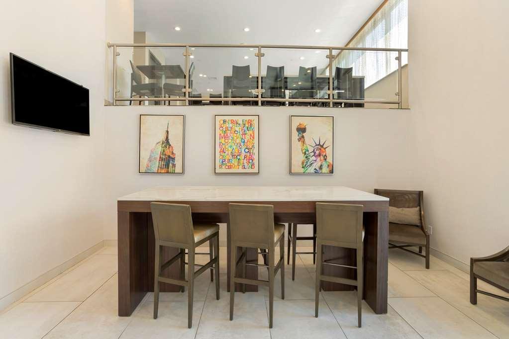 Best Western Plus Plaza Hotel New York City Interior photo