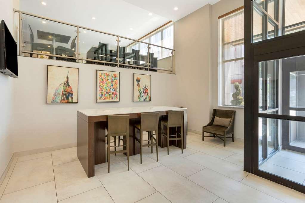Best Western Plus Plaza Hotel New York City Interior photo